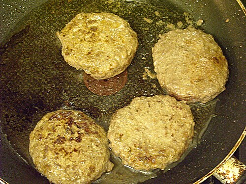 調理中の豆から作られたベジバーガー