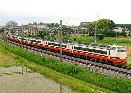 2006年5月、鬼怒川行きのJR東日本485系電車