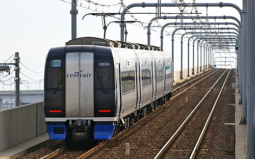 名鉄空港線の名鉄2000系電車の画像です。