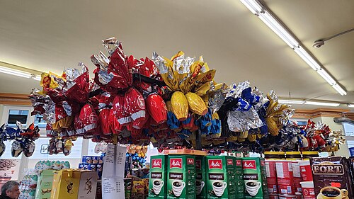 スーパーで販売されているブラジル産のオヴォス・デ・パスコア
