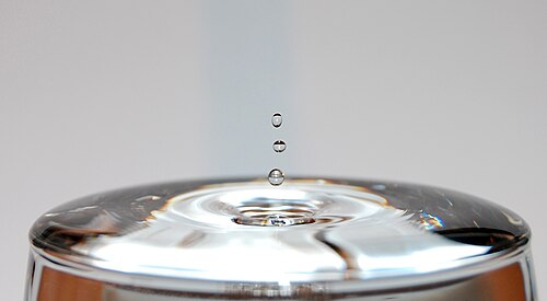 衝突後のトリプルバックジェット