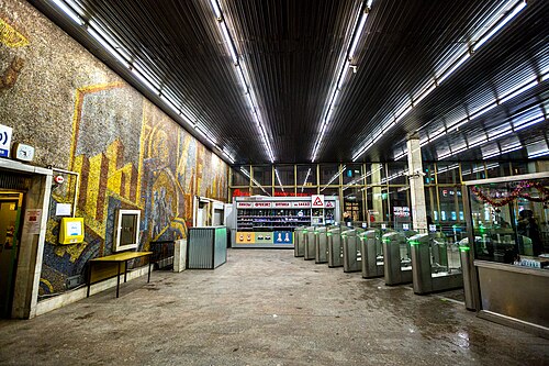 チェルタノフスカヤ駅ロビー