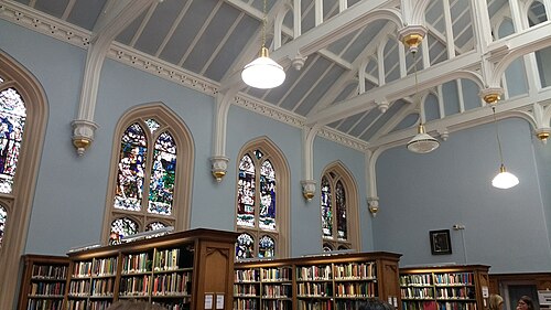 ニューカレッジ図書館