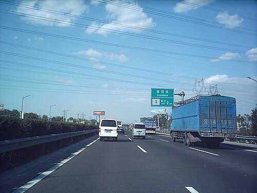 南第四環状道路付近の京開高速道路