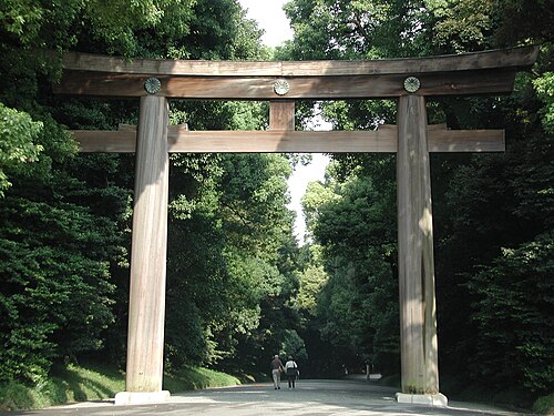 明治神宮の入り口にある鳥居