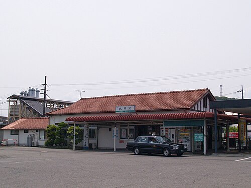 2012年6月、建て替え前の駅舎