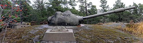 スウェーデン、フェメーレ砲台の 1957 年型 75 mm 砲塔砲