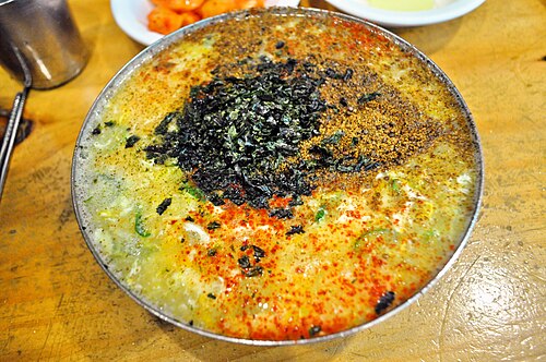 全州名物カルグクス、シソの実粉末カルグクス(들깨칼국수)