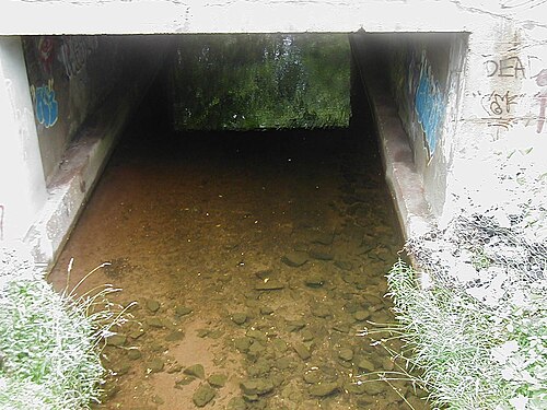 国道 27 号線を渡るテン マイル ラン。近くの歩道橋から見たところ