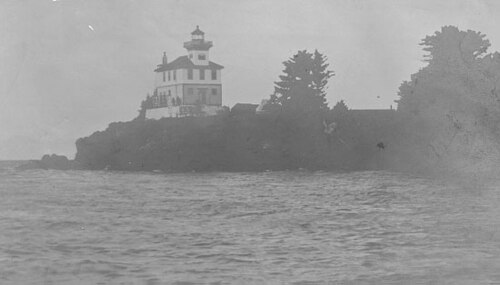 1902 年オリジナルの灯台 – USCG アーカイブ写真