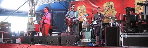 2007年グラストンベリーのホワイトラビッツ