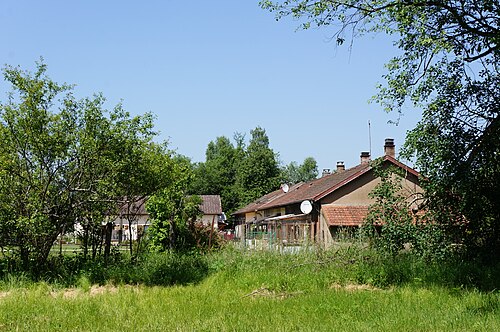 南から見た鉱山の町。