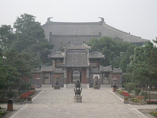 遼王朝（916-1125）中国、遼寧省宜県の豊国寺の大雄宝典。 1020年に建てられました。