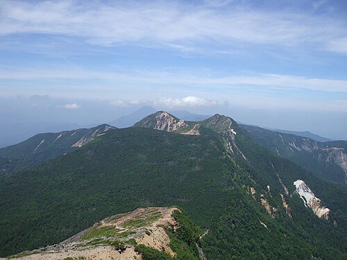 硫黄山から見た天狗山
