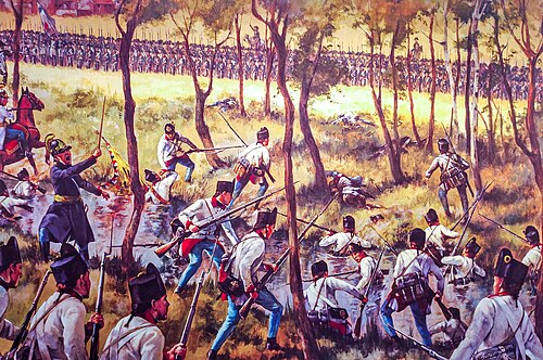 絵画には、白い制服を着た兵士たちが小川を渡っている様子が描かれている。