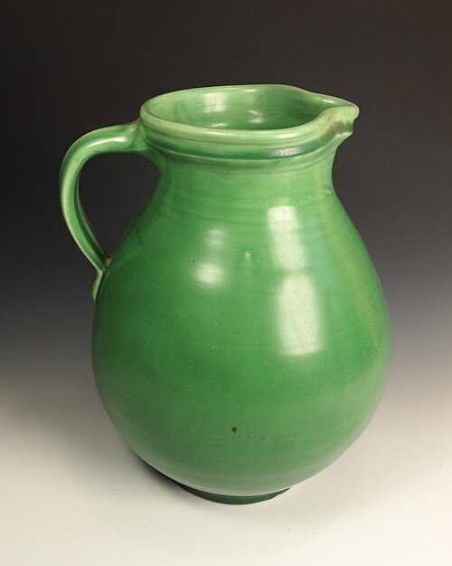 ブランナム陶器の水差し 1930 年代