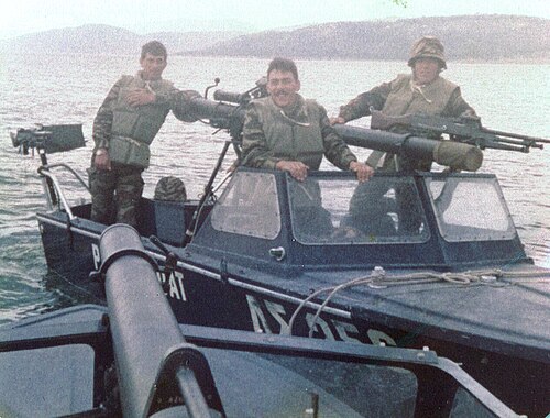 1982年頃、ギリシャの高速哨戒艇にM40砲が搭載された、かなり珍しい使用例。