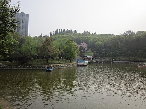石马仑の遠景。