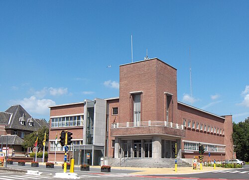 ゼルザテ市庁舎