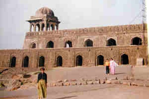 マンドゥ
