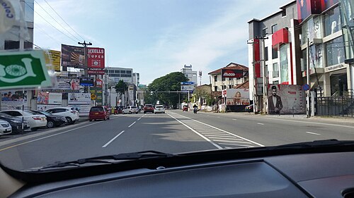 4車線の市街道路