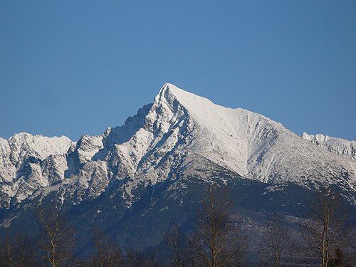 クリヴァーニ山（標高2,495メートル、8,186フィート）、1、2、5ユーロセント硬貨に描かれている国のシンボル