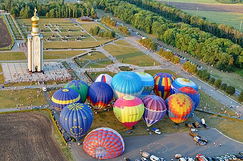 パレードの風船、プロホロフカ戦場、プロホロフスキー地区