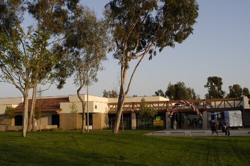 Dbhs-キャンパス.jpg