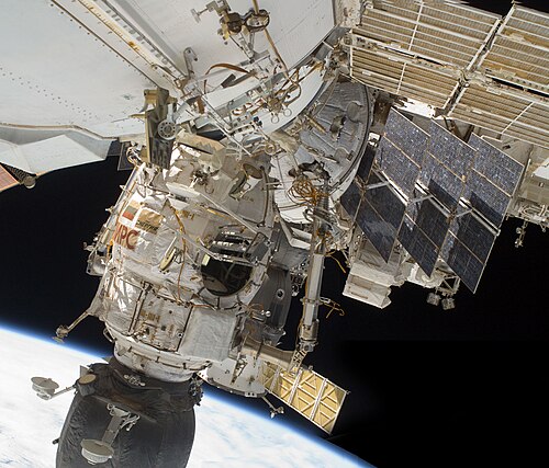 2009年3月の船外活動中に撮影されたピルス星団の画像。