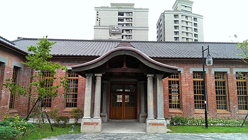 台湾・台北市にある西本願寺唐破風音管理事務所。