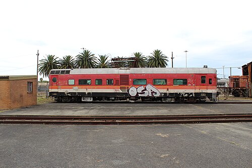2等動力車HPF954の外観