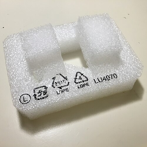 LDPE製の梱包用発泡材