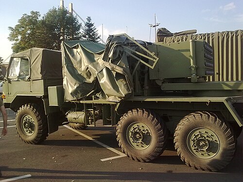 M-94 プラメン-S MLRS。