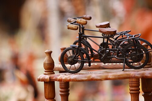 シルパラマムに展示された自転車のミニチュアモデル