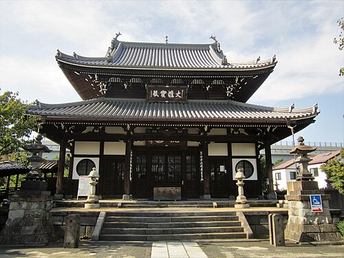 東京、興福寺の大雄宝殿。 1933年に再建されました。