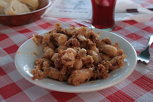 イカの稚魚のフライ（スペイン）