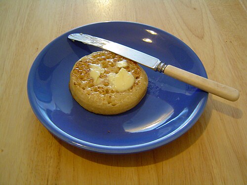 バターを塗ったクランペット