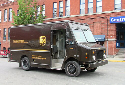2000年代のプロパンガス燃料の貨物輸送車（カナダ、ケベック州モントリオール）