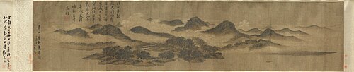雲に覆われた山脈を描いた、横長の風景画。絵にはくすんだ色調のみが用いられている。