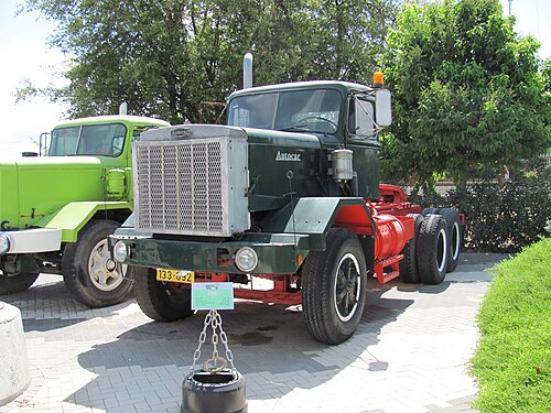 1971 オートカー トラクター