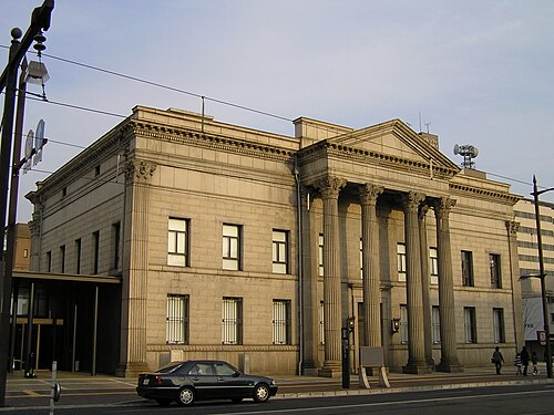Former branch building in Okayama, since 2005 the Renaiss Hall&nbsp;[ja] cultural center