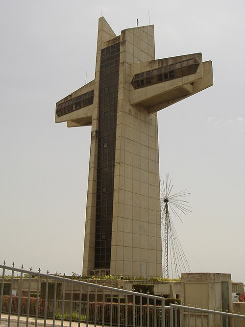 Cruceta del Vigía は、Barrio Portugues Urbano にある有名なランドマークです。