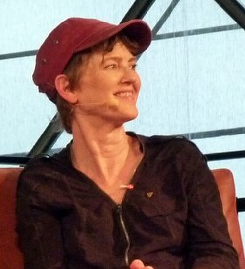 2013 年のインタビューでの Lise Cabble 氏。