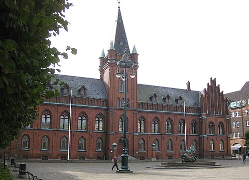 ランツクルーナ市庁舎