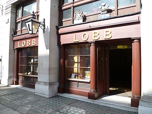 ロンドンのジョン・ロブの店頭と職場