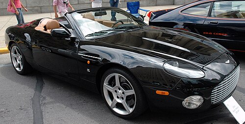2002年～2004年 アストンマーティン DB AR1 ロードスター