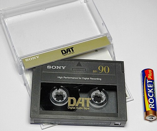 デジタルオーディオテープ（DAT）