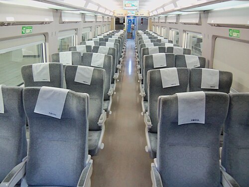 110000型標準クラスの車内