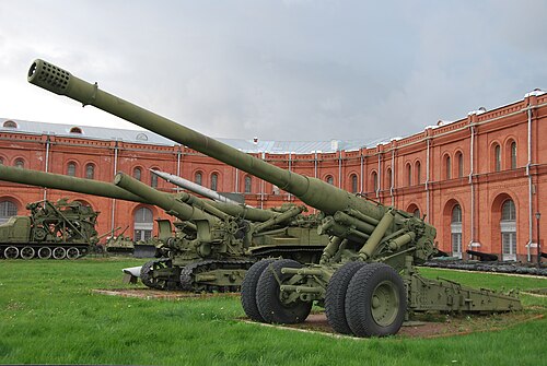サンクトペテルブルクの通信兵および砲兵博物館にある S-23。