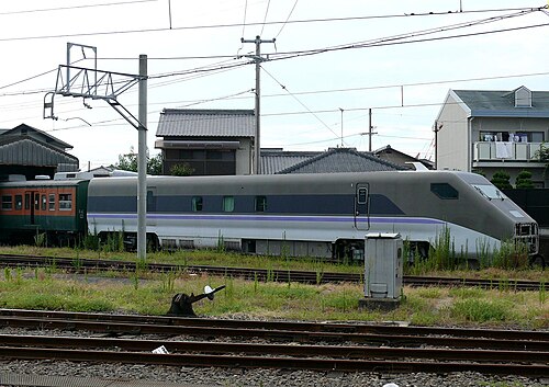 初代モデルの車両のうち1両が、2008年7月に多土津工場に保管されていた。